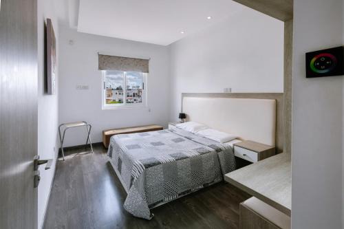 Neptune Hotel Apartments Paphos in Coral Bay