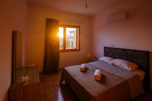 Bright sea view suite with sunset & pool Paphos in Kissonerga