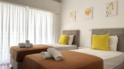 Modern 3BDR Top Floor Lux Suite Balcony in Limassol