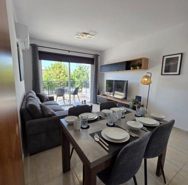 Ithaki Garden Cozy 1BR Apartment Universal