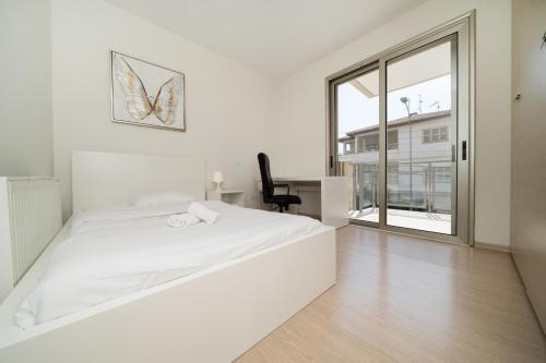 Central Luxurious 2 bedroom flat in Strovolos