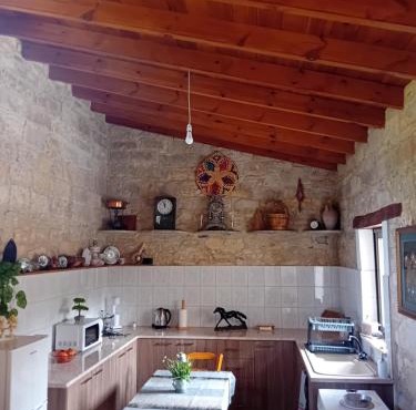 TRADITIONAL HOUSE ARSOS in Arsos