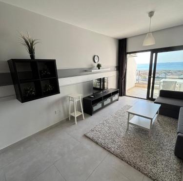 Beautiful Seaview Apartment Helena 60 in Gastria