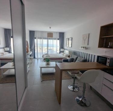 Caesar Blue Studio Sea View Apartment in Gastria