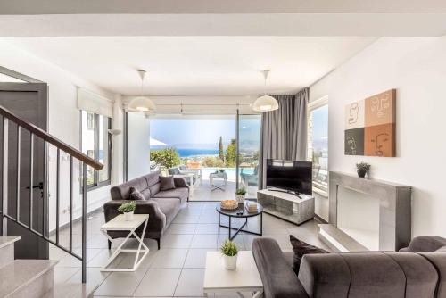 Villa Latchi View