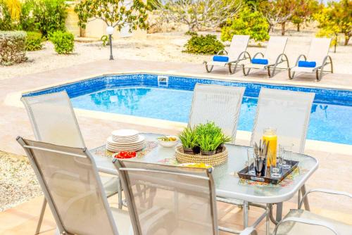 Villa Lime Tree in Lachi