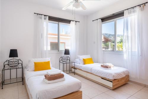 Tala Retreat 2 bedrooms and 2 bathrooms with pools in Tala