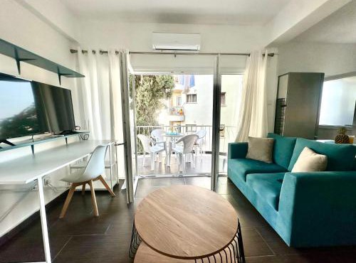 Mediterranean Blue - Secret Escape in Limassol