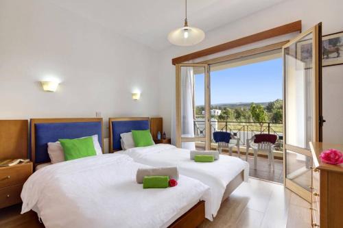 Villa Akamas Bayview by Villa Plus in Lachi