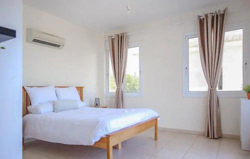 Gorgeous Home In Neo Chorio With Wifi