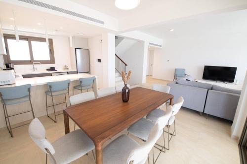 Phaedrus Living: Serenity Waves Villas No.2 in Larnaca