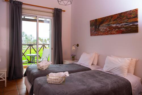 PATH Latchi Beachfront Apartments in Lachi