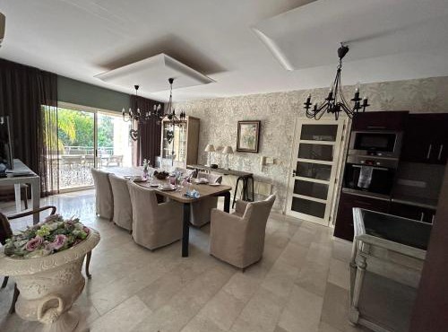 SeaView 6BR Villa with Heated Pool, Spa & Private Cinema in Limassol
