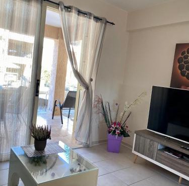 Royal Seacrest apartment with garden G5 in Paphos City