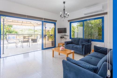 Villa Charoula Tria Large Private Pool AC WiFi in Paphos