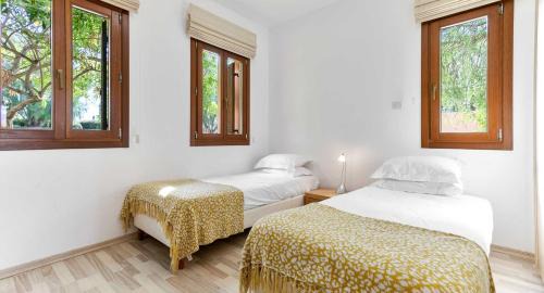 Ground floor Apartment Anthos with Beautiful Sea Views on Aphrodite Hills Resort in Kouklia