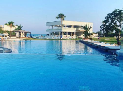 So White Beach Resort in Ayia Napa