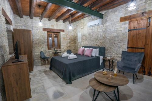 Eidyllio Luxury Suites Omodos in Omodos