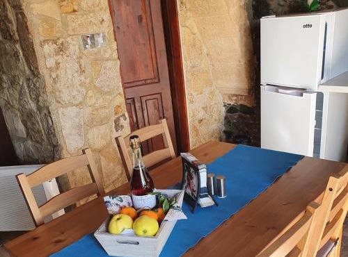 Petradaki House in Arakapas