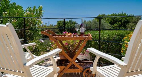 4 bedroom Villa Lofou with private pool and sea views, Aphrodite Hills Resort