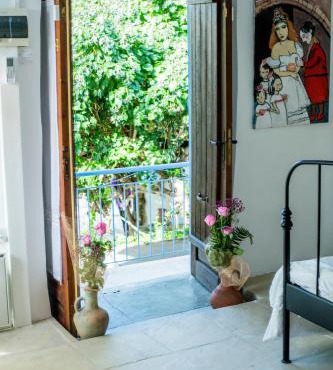 Cecilias Courtyard in Malia