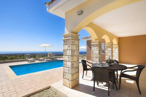 Club St. George in Paphos