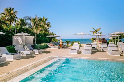 The Ivi Mare Adults 